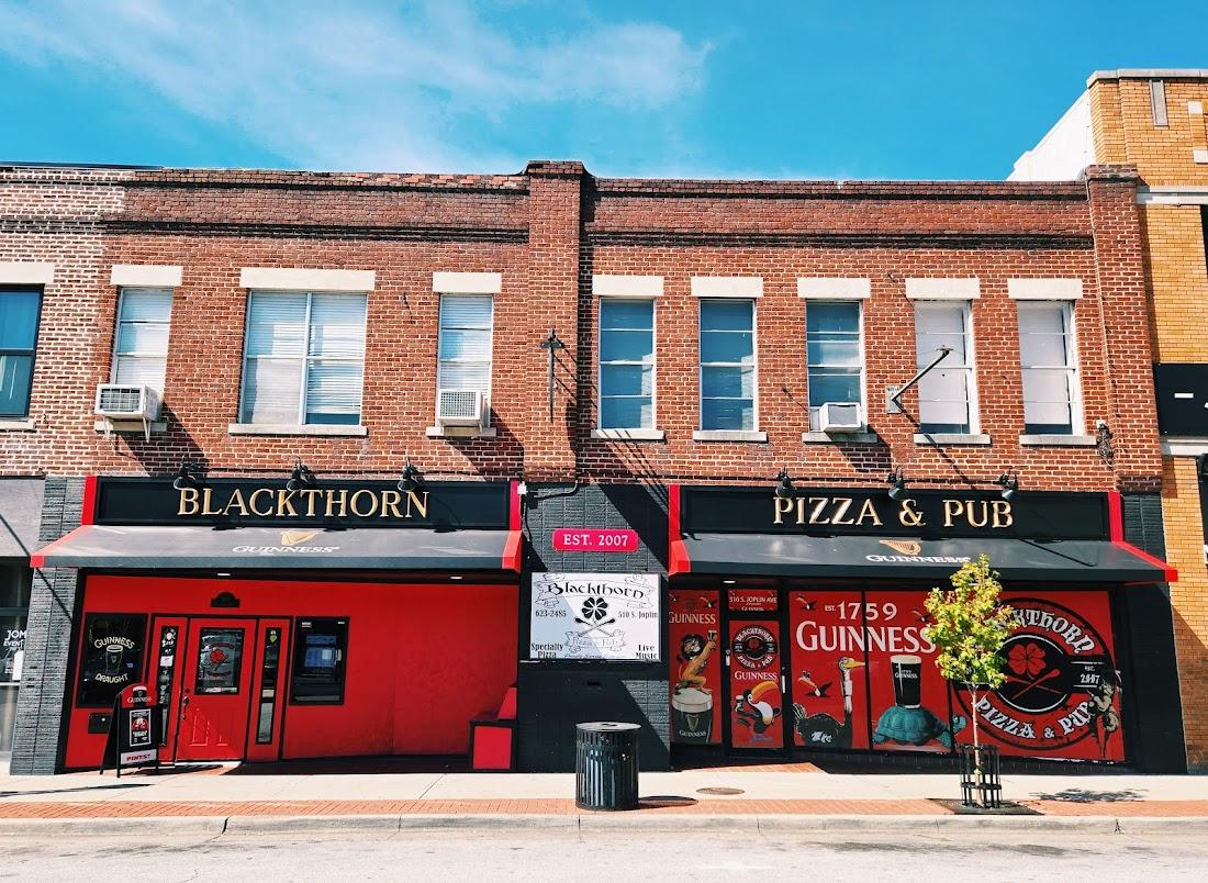 Blackthorn Pizza & Pub